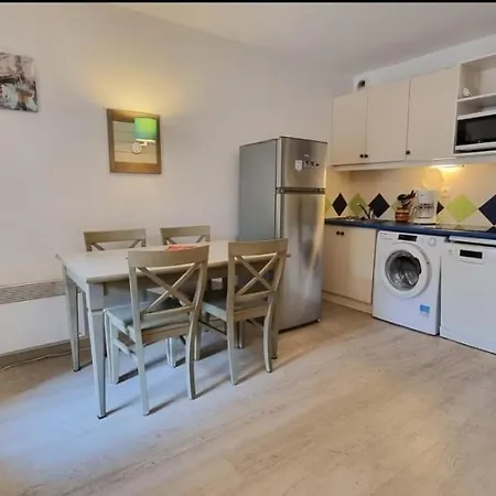 Apartment Chez K&d 4, Terrasse Et Piscine Saint-Raphael (Var)